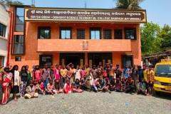 holi-celebration-at-college